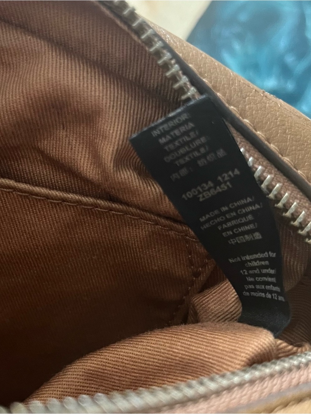 Fossil Riley Caramel Brown Leather Crossbody with Front Buckle Pockets - Picture 16 of 16